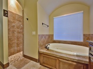 1340 Canyon Bridge Ln, Edmond, OK 73034