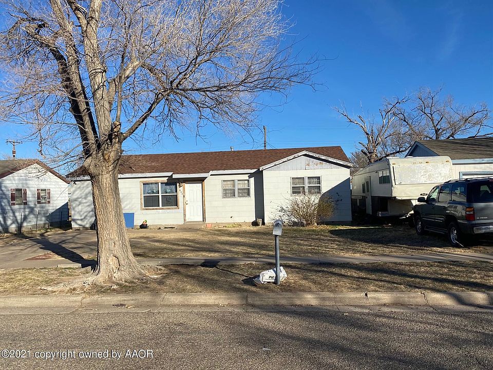 2nd image of 1033 Bagarry St