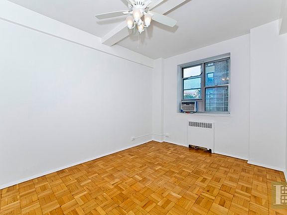 5th image of 500 Grand St #Cgf
