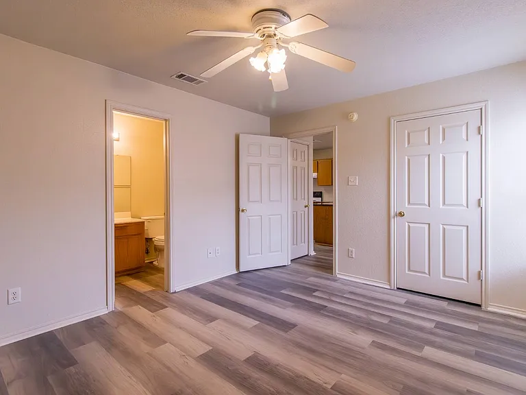 3409 Toledo Dr #D — Photo 12