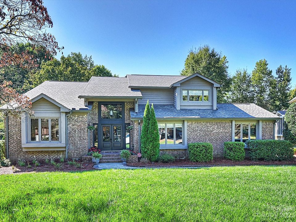 1st image of 1139 Laurel Park Ln