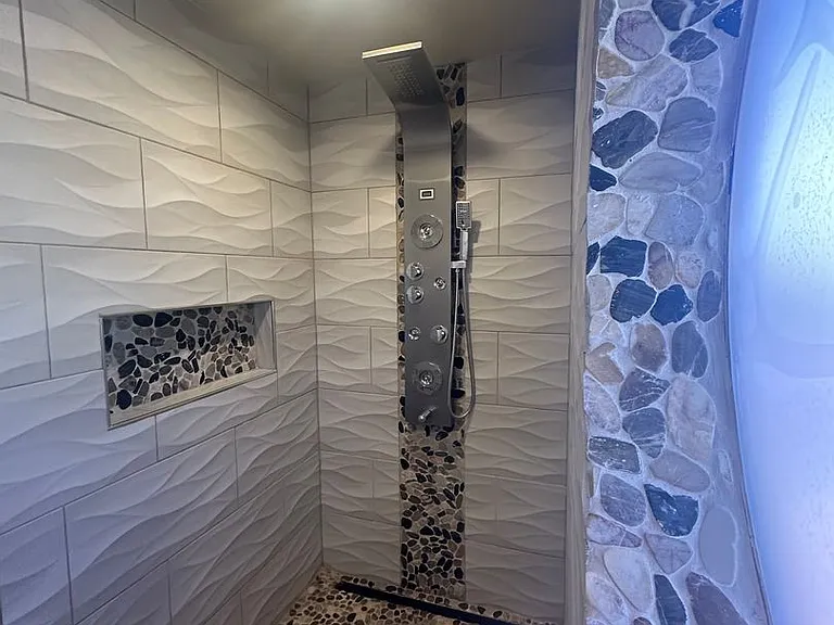 4816 Manitoba Ct NE — Photo 11