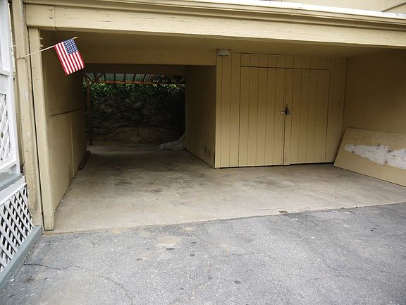 2nd image of 510 S Oak Knoll Ave