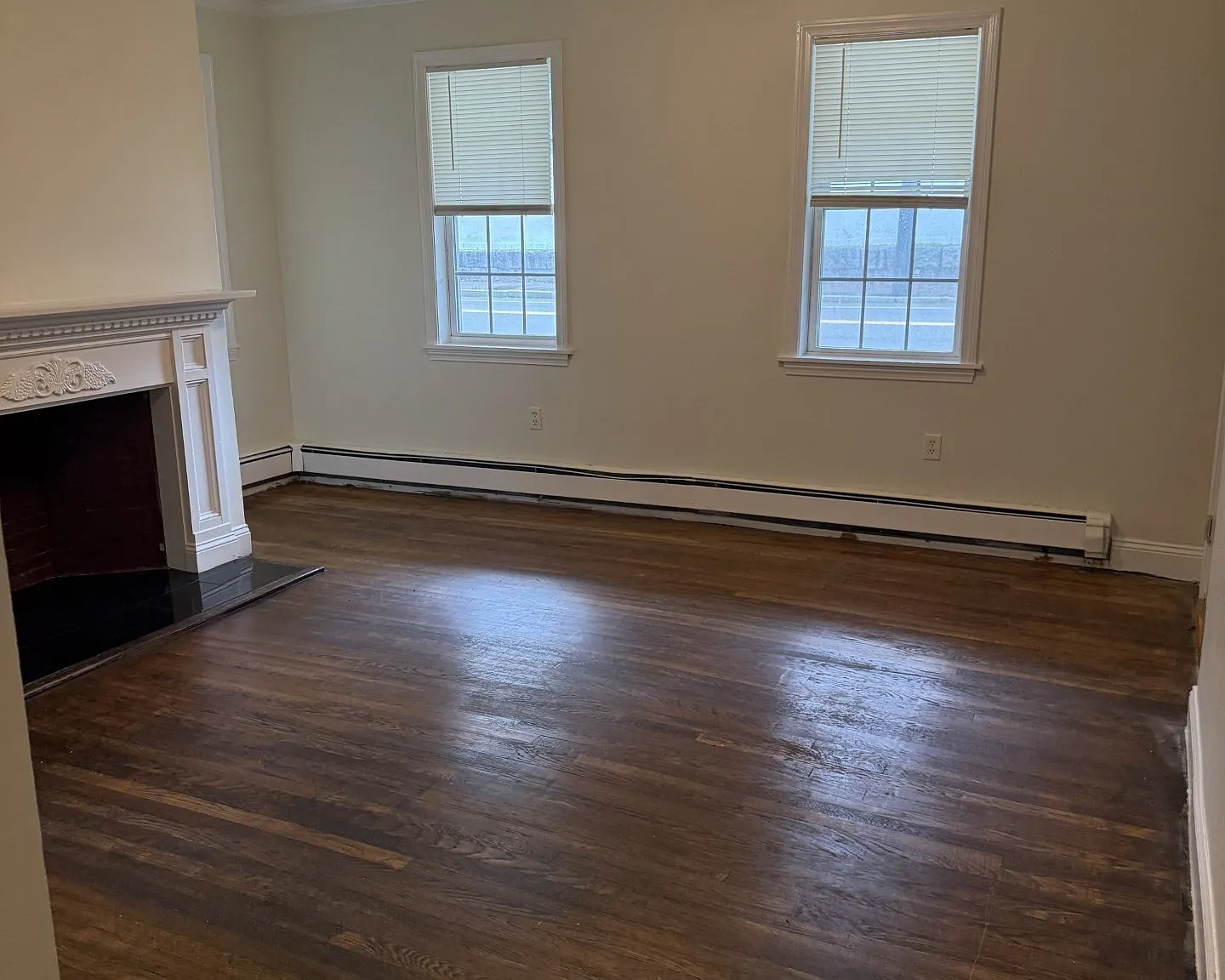 2 bed, 1.0 bath, 800 sqft, $2,300 — Photo 4