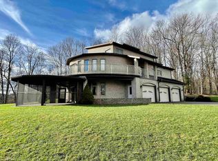 310 Seemont Dr, Kingwood, WV 26537
