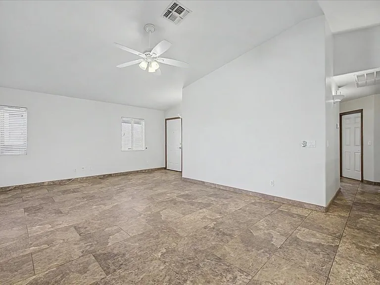 10451 E Vashon St — Photo 5