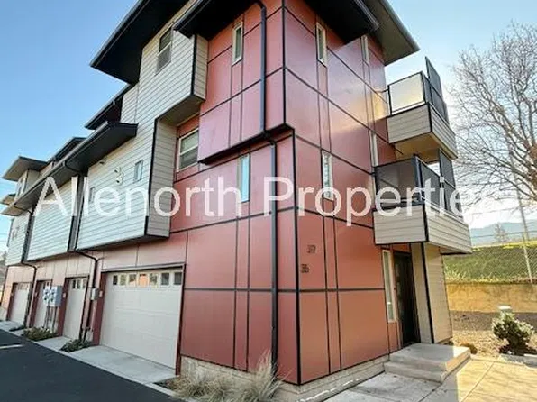 (undisclosed Address), Ashland, OR 97520