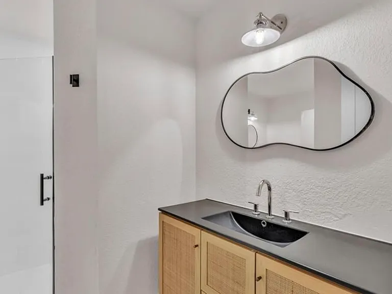 6246 Arthur Ave — Photo 23