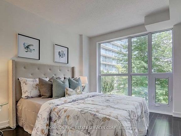 5th image of 121 McMahon Dr #10
