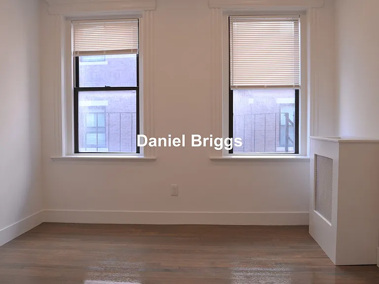 11 Queensberry St #15 — Photo 12