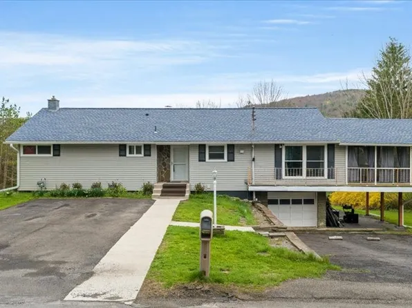2405 Glenwood Rd, Vestal, NY 13850