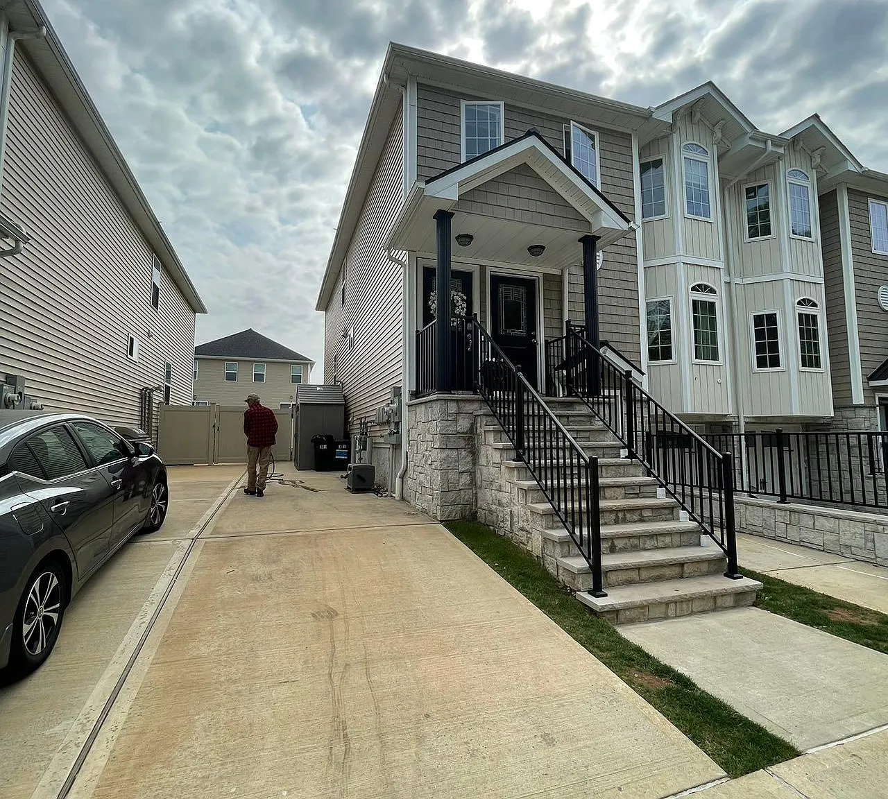 3 bed, 2500 sqft, $3,600 — Photo 3