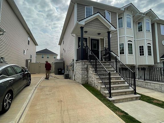 2nd image of 31 Wiltshire Ln Floor 2