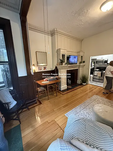 178 Marlborough St Photo 1