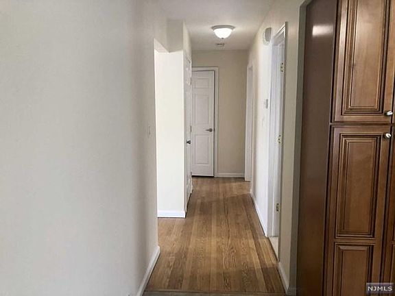 3rd image of 73 Kern Pl