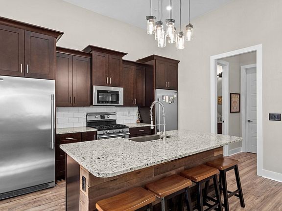 5th image of 78 Landing Rd. #2