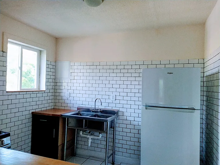 615 Probasco St #4 — Photo 4