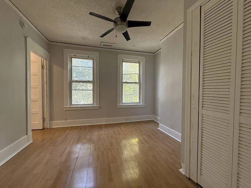 3 bed, 1.0 bath, $1,500 — Photo 3