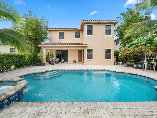 7302 NW 111th Way, Parkland, FL 33076