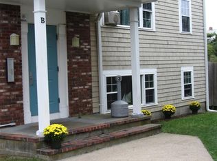 11 Edwards Ave APT B2, Dennis Pt, MA 02639
