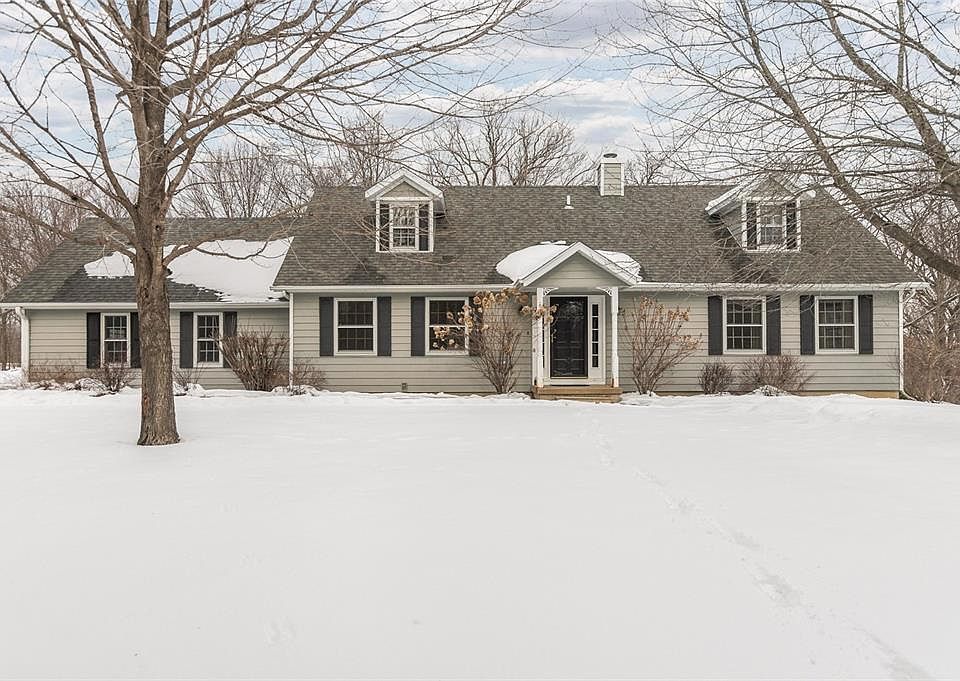 1st image of 3916 Mehaffey Ln NE