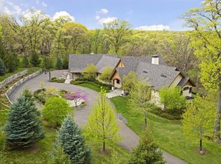 6 Red Forest Ln, North Oaks, MN 55127