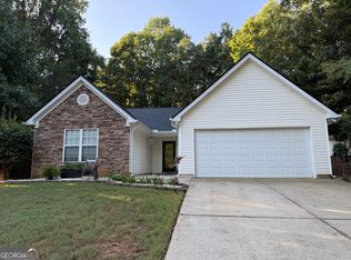 1642 White Oak Dr, Winder, GA 30680