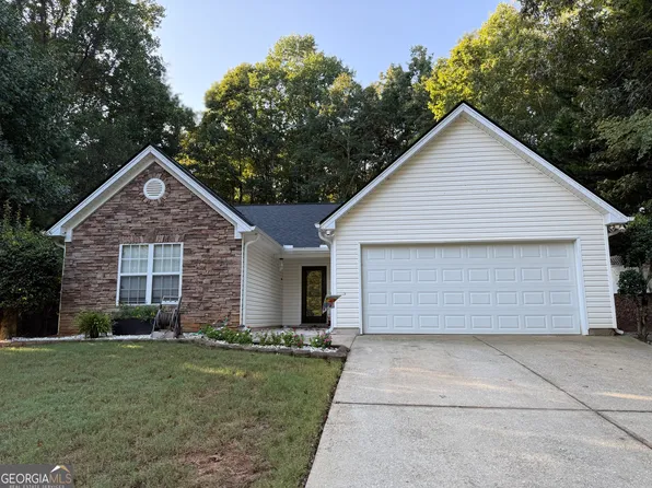 1642 White Oak Dr, Winder, GA 30680