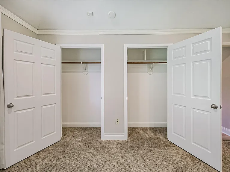 2315 Cunningham Dr — Photo 12
