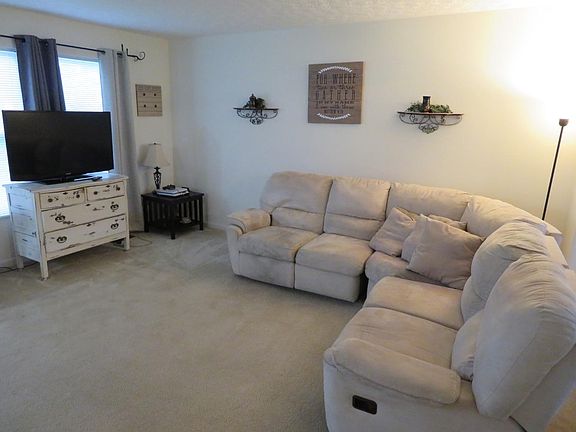 3rd image of 25704 Hummingbird Ct Lot 26