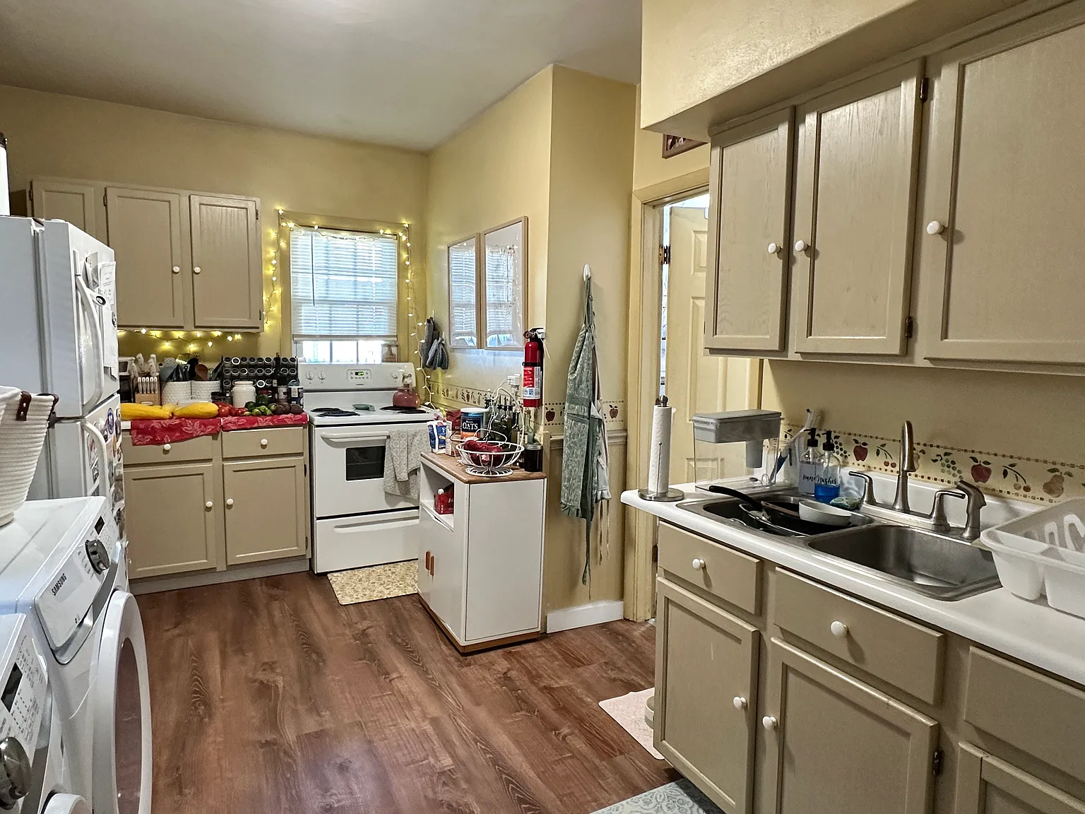 2 bed, 1000 sqft, $1,550 — Photo 4