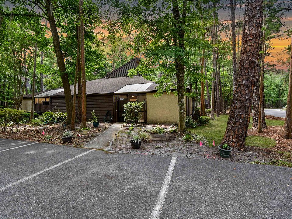 1st image of 10379 Big Tree Ln