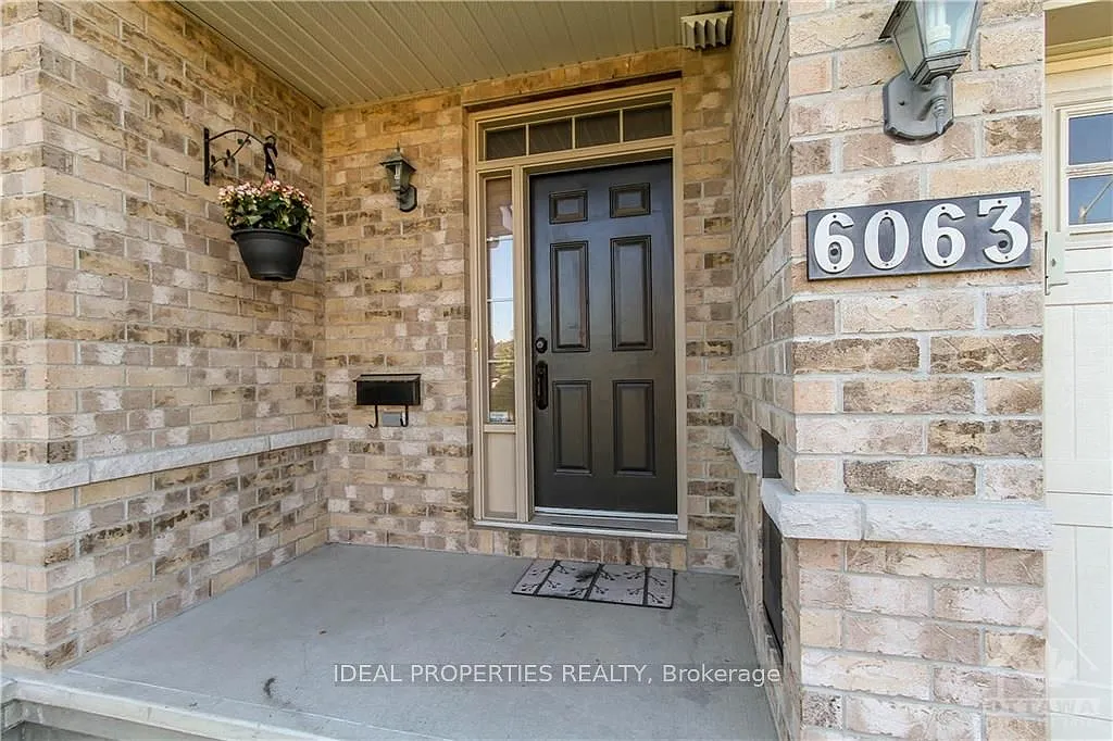 3 bed, $2,550 — Photo 2