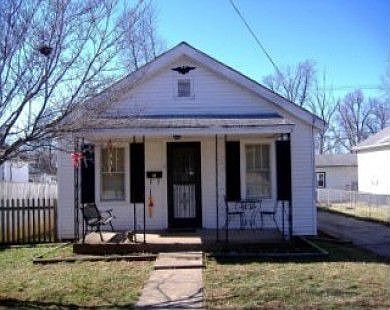 2nd image of 710 Allison Ave