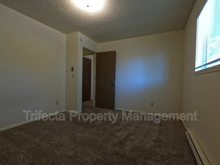 1644 E Pitkin St #D — Photo 13