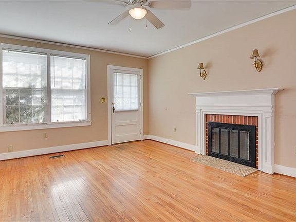 2nd image of 1705 King Woods Dr