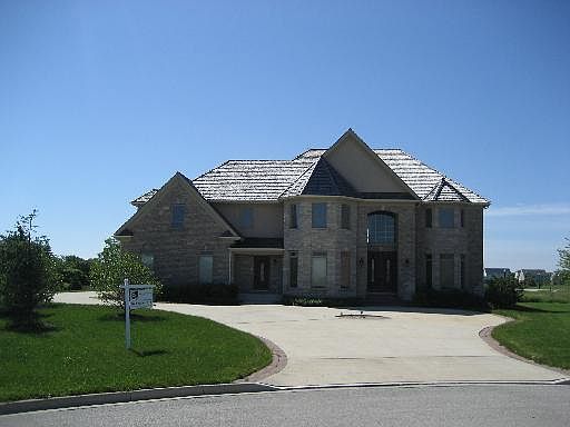 1st image of 213 E Justins Ct