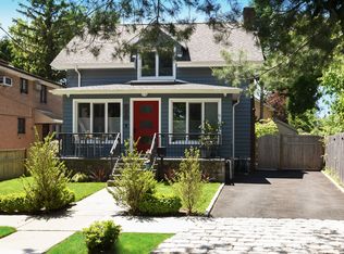 4004 209th St, Flushing, NY 11361