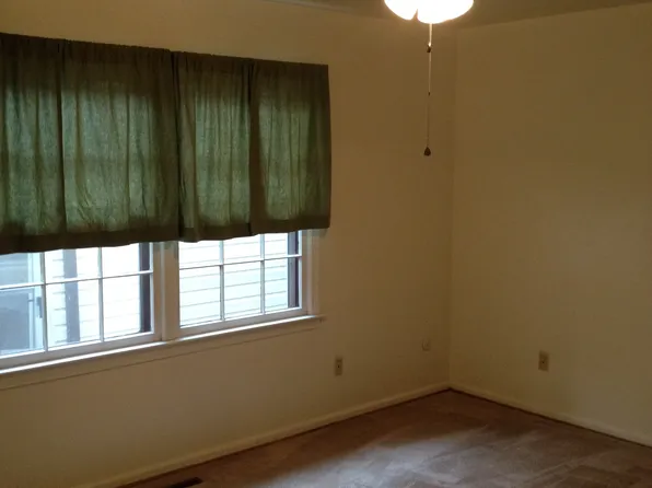 153 S Fir Ave, Virginia Beach, VA 23452