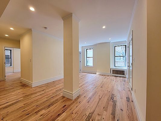 1st image of 250 W 99th St #4C