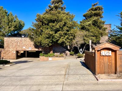 461 Dela Vina Ave APT 211, Monterey, CA, 93940