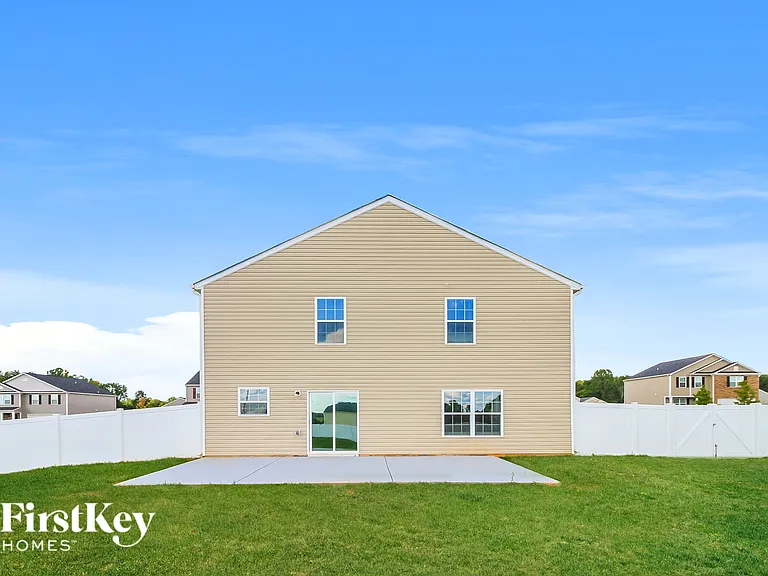 281 Estelle Dr — Photo 14