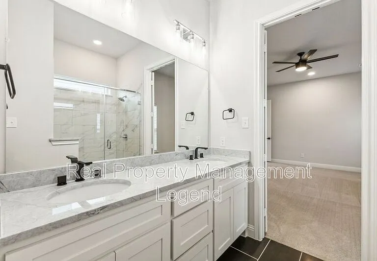 6644 Windfall Dr — Photo 18