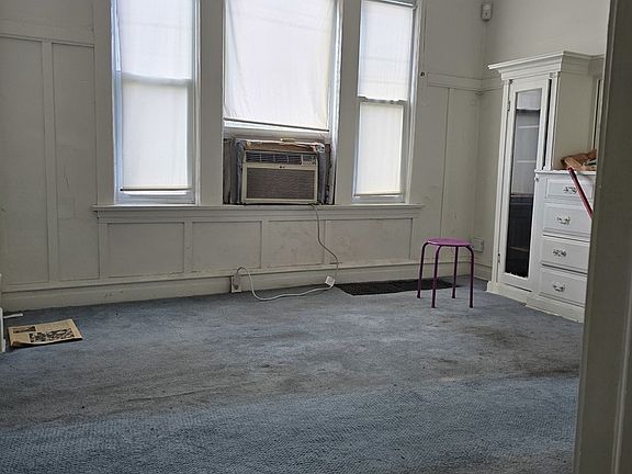 4th image of 7554 S Saint Lawrence Ave