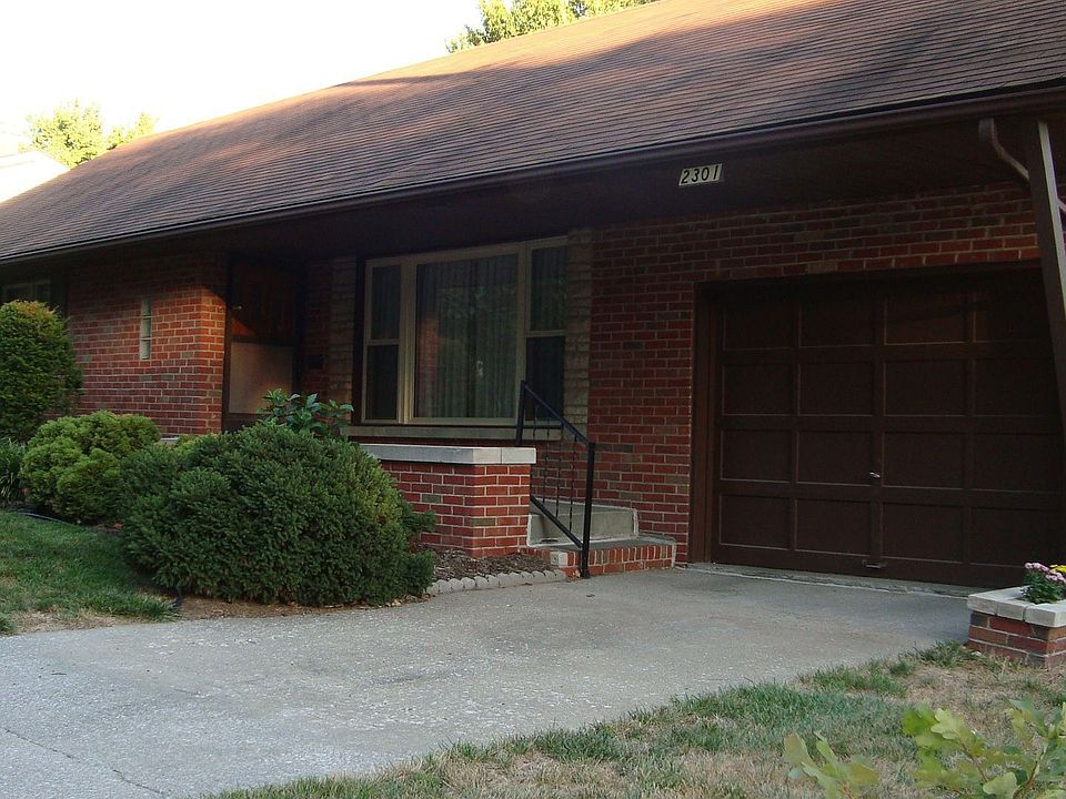 2nd image of 2301 Edwards St