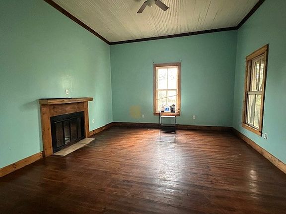 3rd image of 1633 New Normantown Rd