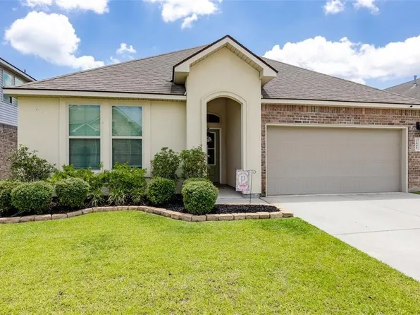 7546 Scarlet Oak Dr, Gonzales, LA 70737
