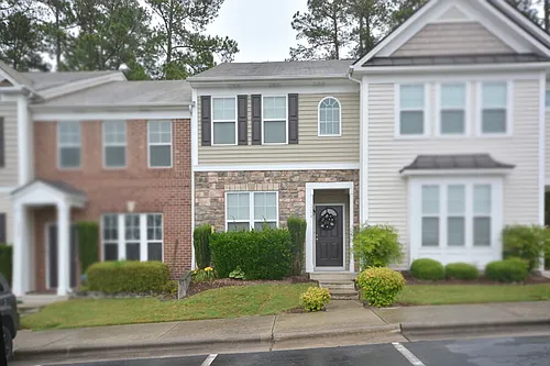 100-324 Stratford Lakes Dr Photo 1