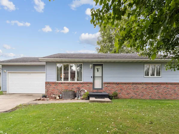 612 2nd St NW, State Center, IA 50247