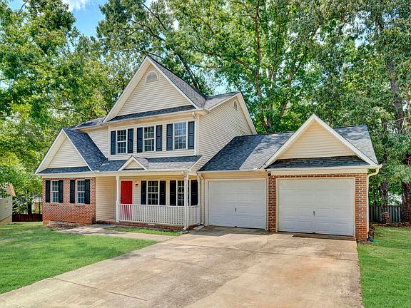 2nd image of 208 Lindseybrook Trl